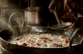 Ratusan Pedagang Kaki Lima Ini Ternyata Miliarder, Begitu Tahu Pemerintah Langsung Kejar Pajaknya