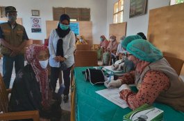 Bupati Luwu Utara Genjot Vaksinasi Hingga ke Wilayah Terpencil