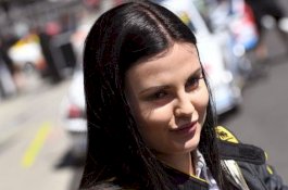 Bintang Dewasa Ini Bayar Pacar Rp390 Juta untuk Bercinta