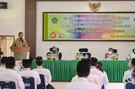 Pelatihan Moderasi Beragama Kemenag Wajo, Amran Mahmud Minta Warga Cerdas Memilih Informasi