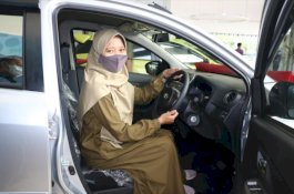 Namanya Disebut saat Sujud Salat Rakaat Pertama, Pelanggan Kalla Toyota Menang Undian Mobil Agya