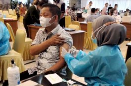 Penerapan PPKM Level 4, RMS Instruksikan Kader NasDem Sulsel Tingkatkan Kepedulian Sosial