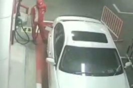 Ini Percakapan Pengemudi BMW dengan Petugas SPBU Sebelum Kabur Usai Isi Bensin Penuh Tangki