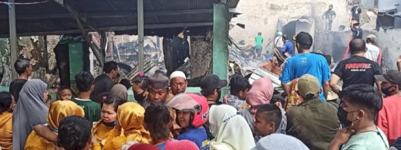 Enam Penghuninya Keluar, Rumah dan Dua Unit Motor Hangus Rappocini