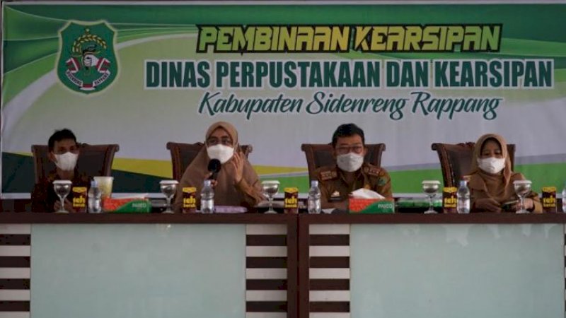 Pemerintah Kabupaten Sidenreng Rappang (Pemkab Sidrap) melalui Dinas Perpustakaan Kearsipan, mengadakan pembahasan penyusunan Jadwal Retensi Arsip (JRA) Fasilitatif dan Substantif, Selasa (3/8/2021).