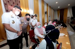 Bupati Gowa Hadiri Vaksinasi Massal Pelajar: Semoga Tatap Muka Segera Dilakukan