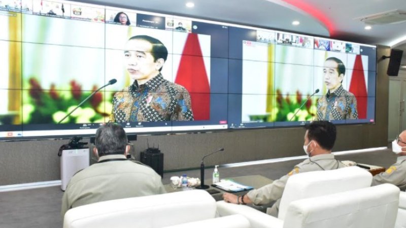 Presiden Jokowi: Tingkatkan Konsumsi Buah Lokal, Sejahterakan Petani