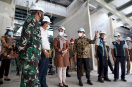 Plt Gubernur Sulsel Tinjau Pembangunan Perluasan Bandara Sultan Hasanuddin