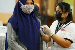 Sinergitas TNI-PT Semen Tonasa, Vaksinasi Covid-19 di Pangkep Berjalan Sukses