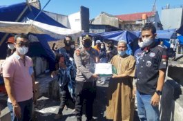 Kapolsek, Camat Biringkanaya, dan Hotel Harper Bantu Korban Kebakaran Lepping