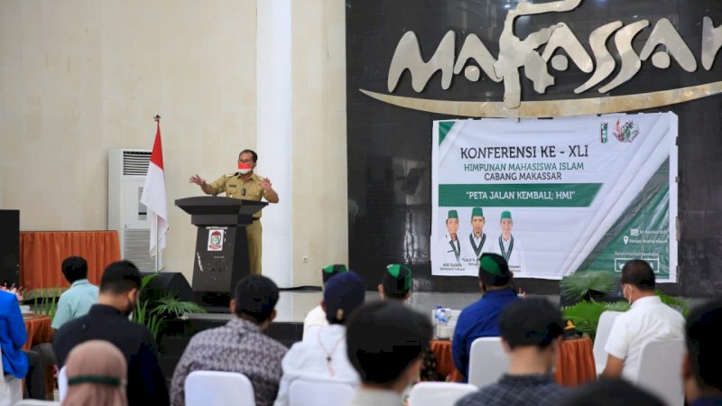 Wali Kota Makassar, Danny Pomanto hadiri konfrensi ke - XLI  HMI di Baruga Anging mammiri. Senin (16/8/2021).