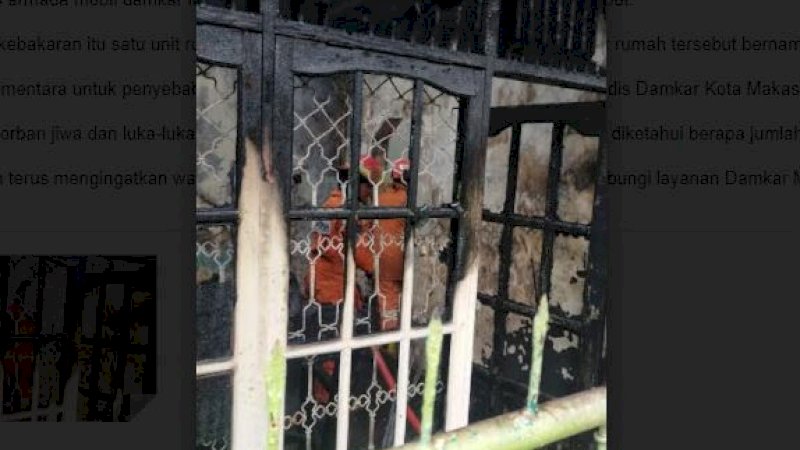 Kebakaran di Jalan Bangkala Dalam 5, Kelurahan Biring Romang, Kecamatan Manggala, Selasa (17/8/2021).
