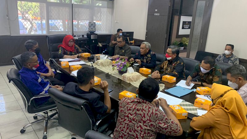 Rombongan DPRD Majene mengunjungi UPT PAL DPU Makassar belajar penerapan perda yang di maksud pada Jumat/19 Agustus 2021.