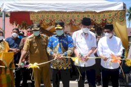 Plt Gubernur Bertekad Tuntaskan Jalan Rusak Soppeng-Pangkajene yang Tersisa 2 Kilometer