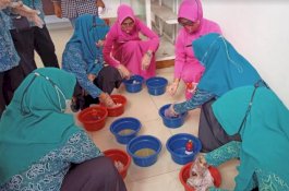 PKK Parepare Gelar Pelatihan Membatik Teknik Shibori