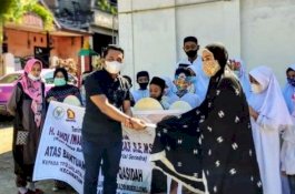 Roemah Djoeang AIA Salurkan Bantuan untuk TPQ dan Guru Ngaji