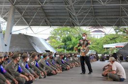 Danny Harapkan Satpol PP Mengedepankan Komunikasi Humanis pada Masyarakat