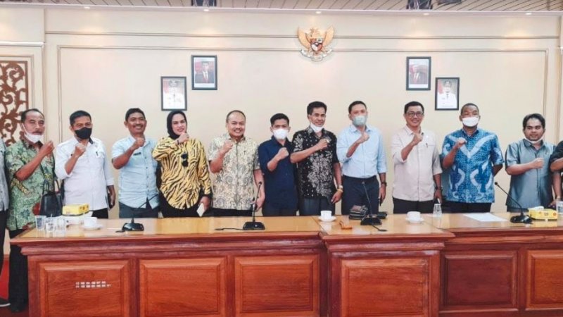 Komisi II DPRD Jeneponto melakukan konsultasi dan koordinasi ke DPRD Sulawesi Selatan terkait pembangunan Rest Area di Kelurahan Benteng, Kecamatan Bangkala, Kabupaten Jeneponto, Kamis (26/8/2021).