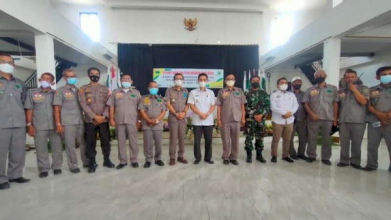 Wakili Bupati, Kadis Kominsta Barru Kukuhkan Pengurus Baru RAPI