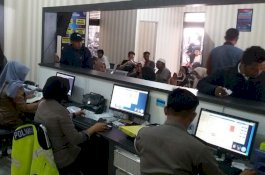 Sering Duduk di Loket, Cleaning Service Samsat Bulukumba Gelapkan Uang Wajib Pajak Ratusan Juta