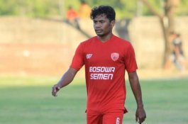 Pertandingan Baru 4 Menit, Satu Pemain Arema Sudah Dikartu Merah