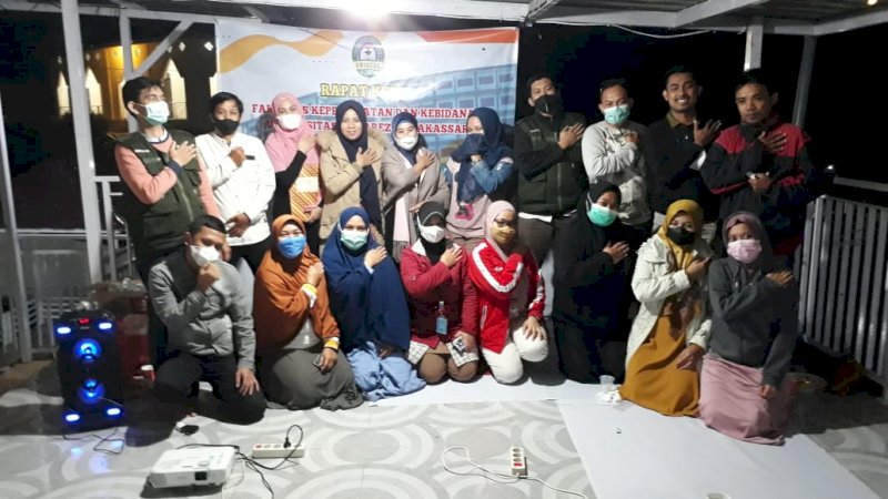 Fakultas Keperawatan dan Kebidanan Unimerz Gelar Raker dan Family Gathering di Malino