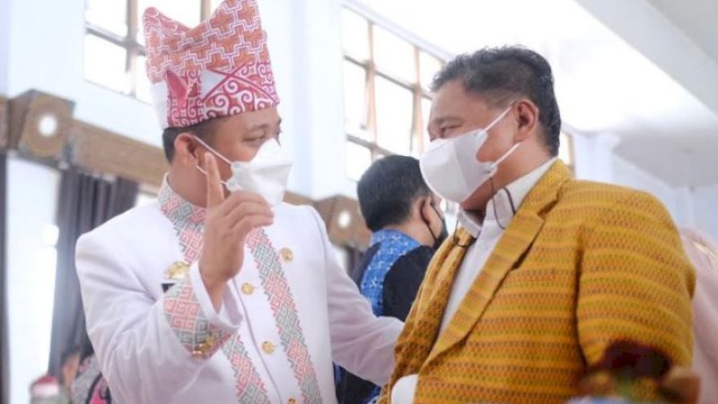 Plt Gubernur Sulsel, Andi Sudirman dan Bupati Tana Toraja, Theofilus Allorerung