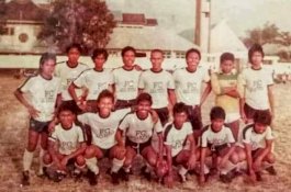 Hari Olahraga Nasional, Wali Kota Parepare Pamer Foto Jadul Bermain Bola
