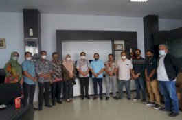 Pemkab Sidrap Berbagi Ilmu tentang Ternak Ayam dengan DPRD Pangkep