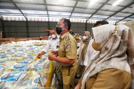 Butuh 14 Hari,  Penyaluran 70.488 Paket Bansos Covid APBD Makassar Tahap Satu Rampung