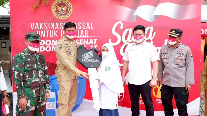 Bersama Honda Satu Hati Kita Peduli; Asmo Sulsel Kembali Hadiahkan Satu Unit Motor untuk Peserta Vaksin