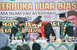 Wakil Menteri Agama Bergantian dengan Bupati Wajo Semangati Mahasiswa IAI As’adiyah