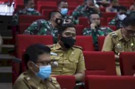 Dipimpin Wali Kota Makassar, Camat Tamalanrea Hadiri Rakor Pelaksanaan Vaksinasi RT/RW