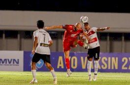 Fantastis, PSM Unggul 3-1 Atas Persebaya di Babak Pertama Hanya dalam 8 Menit