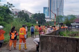 World Cleanup Day 2021, Camat Panakkukang Andi Pangeran Ajak Warga Aksi Bersih-bersih
