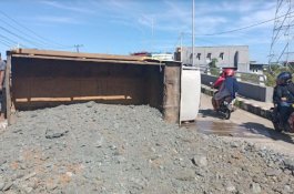 Guru SD di Barru Tewas Ditabrak Truk Mundur