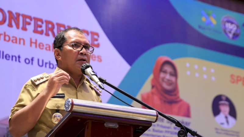 Wali Kota Makassar, Moh Ramdhan Pomanto saat jadi narasumber di international conference on urban health ke 3 yang di adakan oleh Poltek Makassar di hotel Four Point of Sheraton, Jalan Andi Djemma, Selasa (21/9/2021).
