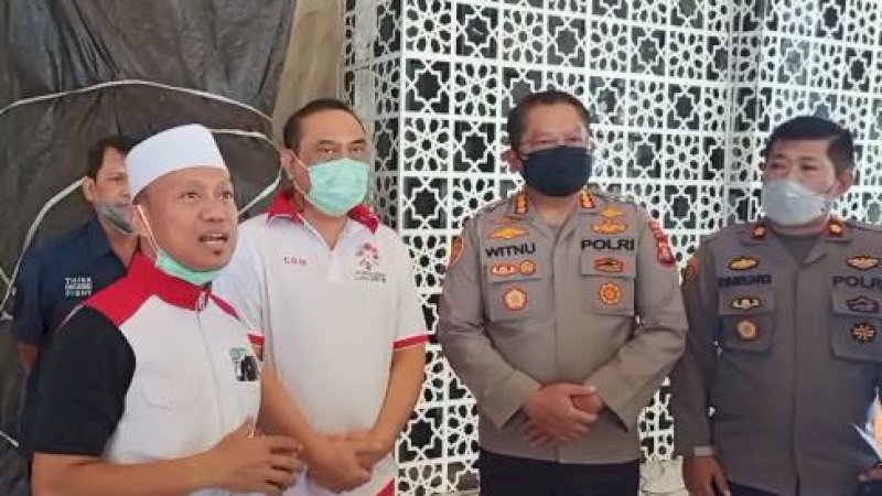 Kapolrestabes Makassar, Kombes Pol Witnu Urip Laksana (kedua kanan).