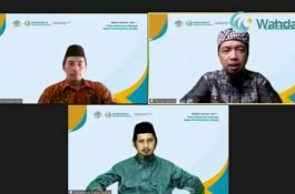 Webinar Ketahanan Keluarga WI; Cari Nafkah Penting, Dekatkan Anak kepada Agama Jauh Lebih Penting