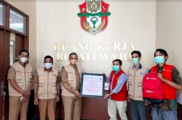 Dinilai Komitmen Majukan Pendidikan, Bupati Wajo Terima 3.780 Paket Belajar