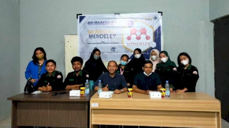 Mahasiswa STMIK Handayani Makassar Gelar Workshop Cara Menggunakan Aplikasi Mendeley