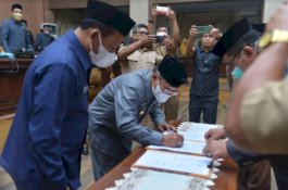 KUA dan PPAS APBD-P Diteken, Bupati Jeneponto Apresiasi Anggota DPRD dan TAPD