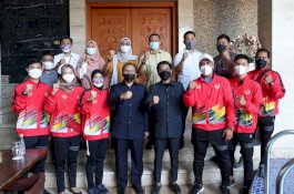 Danny Beri Motivasi ke Atlet Anggar Jelang PON XX Papua