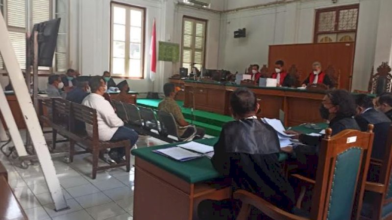 Saksi-saksi hadir secara langsung di ruang sidang Harifin A. Tumpa Pengadilan Negeri Tindak Pidana Korupsi (Tipikor) Makassar, Kamis (30/9/2021).