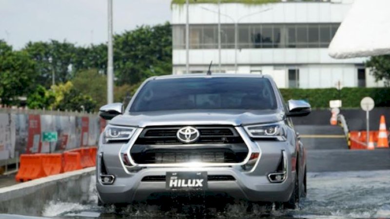 Salah satu mobil Toyota di segmen commercial car, Toyota Hilux. Mobil dengan model pikap tersebut saat ini bisa dibawa pulang dengan uang muka mulai 25 persen di Kalla Toyota.