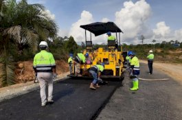 Kalla Aspal Penuhi Kebutuhan Infrastruktur Kawasan Timur Indonesia