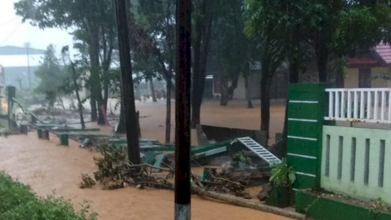 Kadis Penataan Ruang Pangkep Sebut Proyek Kereta Api Jadi Penyebab Banjir Mandalle