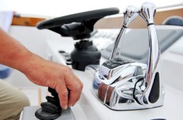 Bupati Fakfak Ditemukan Selamat Usai Kapal Diterjang Ombak 3 Meter