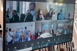 13 Jam Sidang Nurdin Abdullah; Kata Sandi Tiket, Koper Kuning, dan Uang Kurang Rp1,6 Juta