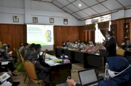 Yayasan Hadji Kalla Bersama Dompet Dhuaf dan IMZ Berikan Pelatihan Trauma Healing di Sulawesi Barat